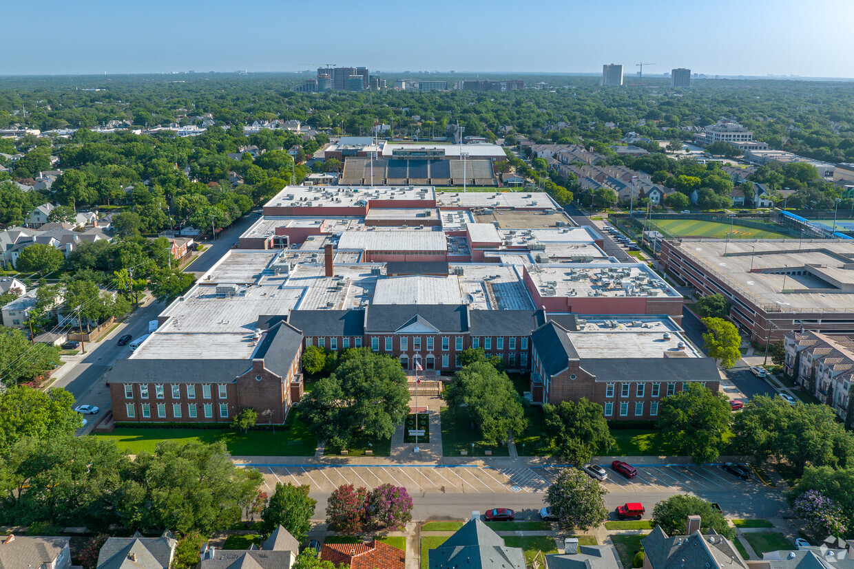 highland-park-high-school